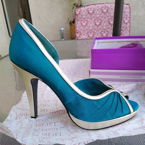 Charlotte Russe Shoes - Picture 2 of 8